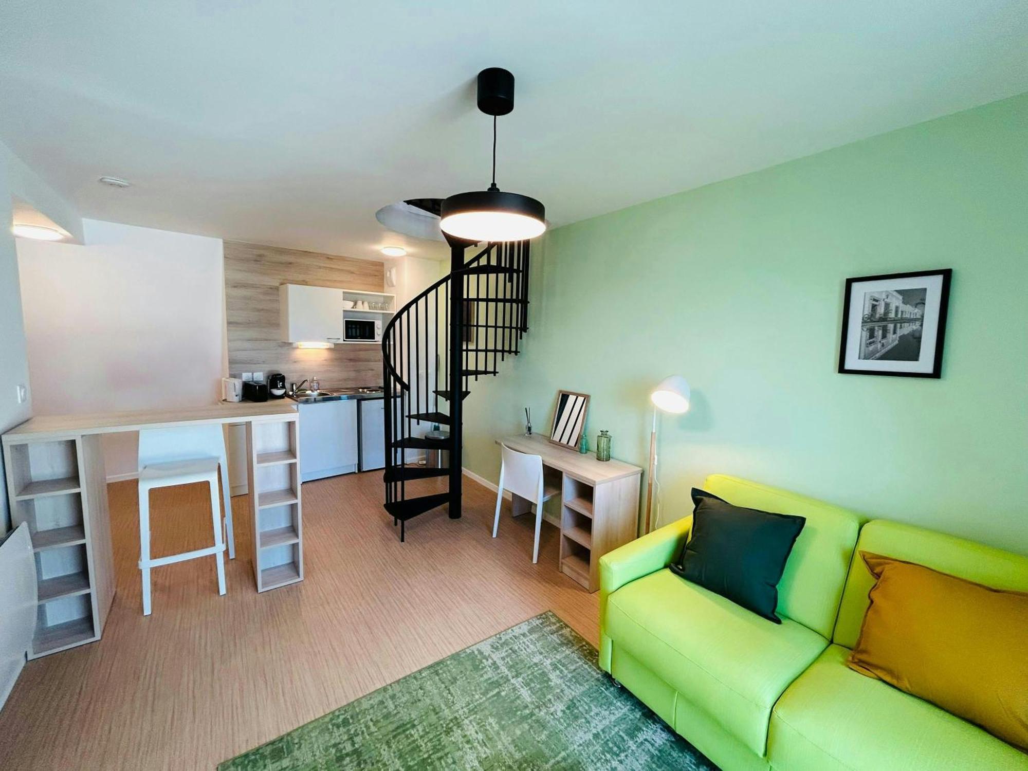 We Live In R - Duplex 504 Apartment Reims Exterior photo